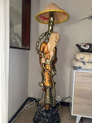 Lámpara de pie tallada a mano, diseño oriental