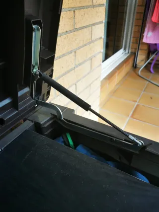 Baúl banco exterior Keter Arcón de resina