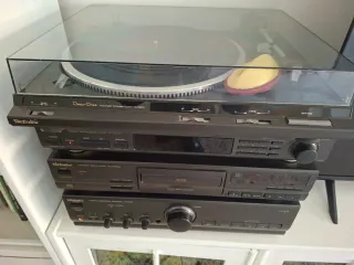 Sistema Audio Technics ST-GT350 y 2 altavoces JBL