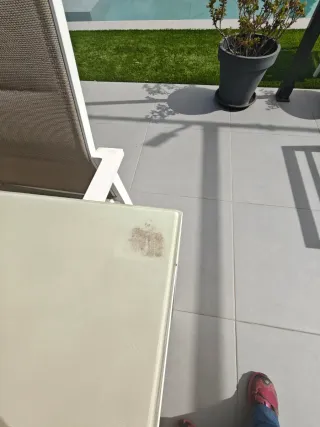 Conjunto mesa y 4 sillas comedor jardín