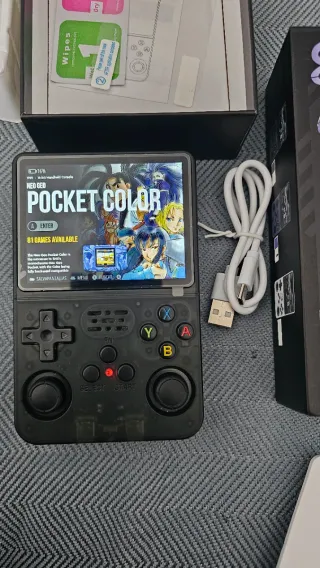 Consola Retro R36S Pantalla IPS 3.5