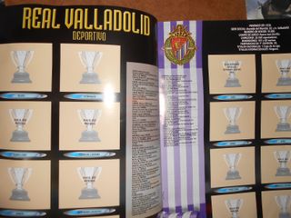 Álbum Fútbol Liga 95-96 vacío, solo dos equipos