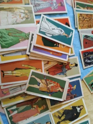Lote cromos antiguos vestimenta histórica