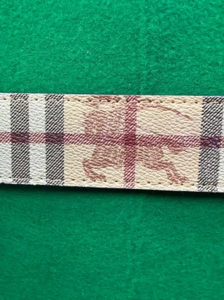 Cinturón Burberry Beige y Dorado reversible