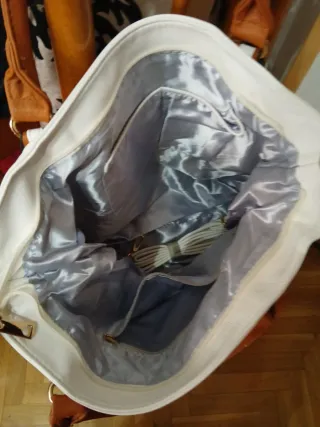 Bolso blanco y marrón sin estrenar.mucha capacidad