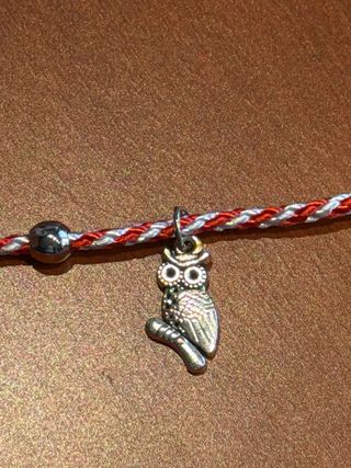 Pulseras con charms de búho, mariposa y corazón