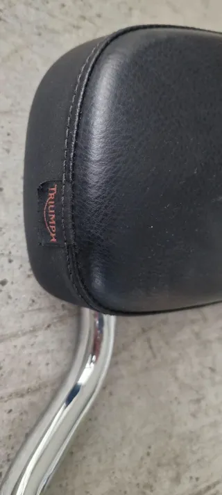 Respaldo Triumph Bonneville T100 Negro