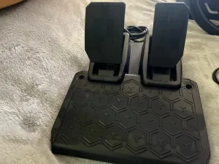 Volante e Pedali Thrustmaster T128 per Xbox/PC