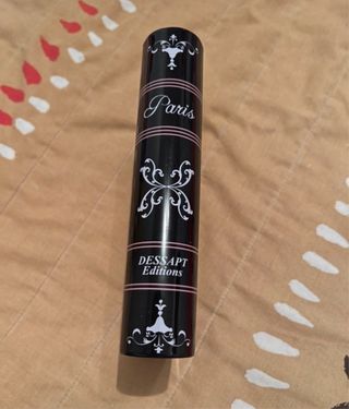 Tazas y latas souvenir Paris