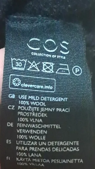 Jersey COS 100%Lana Negro Asimétrico