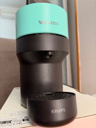 Cafetera Nespresso Vertuo Pop + Cápsulas