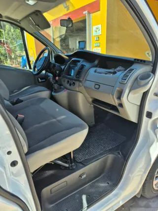 Opel Vivaro 2011