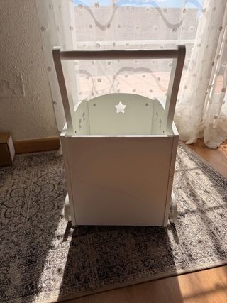 Carro de madera para juguetes