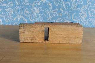 Cepillo carpintero madera antiguo