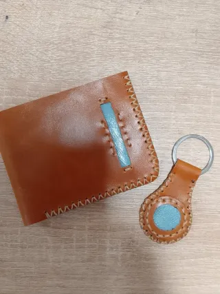 Carteras y llaveros de piel hechos a mano
