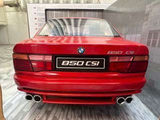 BMW E31 850 CSI Rojo 1:18