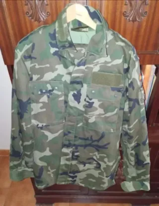 Traje militar camuflaje