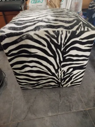 Puff Cebra Tela 42x42