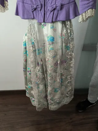 Traje de Fallera niña, para 6 -7 años.