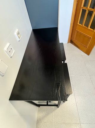 Tavolo alto in legno nero con 2 sgabelli