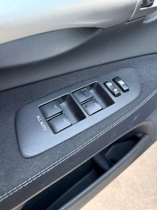 Despiece Toyota Auris 1.4 Diesel  Año 2010