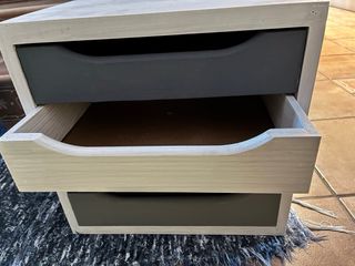 Cajonera pintada a mano