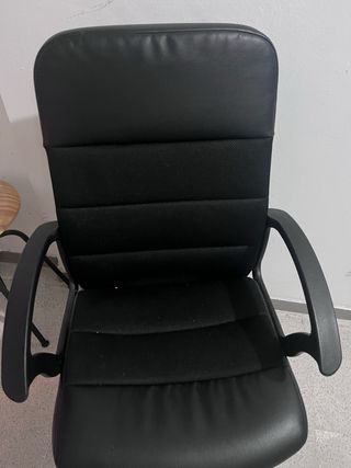 Silla de escritorio negra