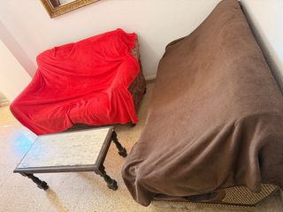 REGALO . Gratis Armario ,sillas mesas