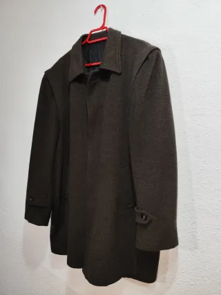 Abrigo marrón sin usar