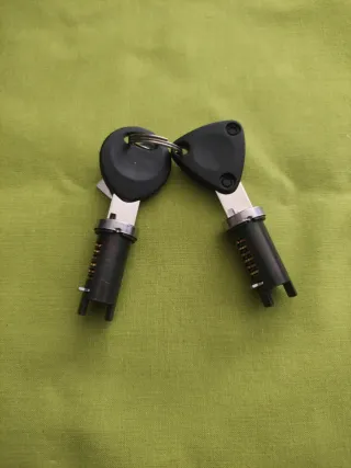 Juego Bombines Cerradura Vespino F9