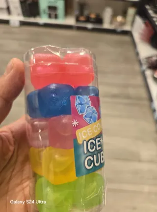 16 Cubitos Hielo Reutilizables Color Rojo