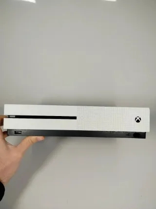 Xbox One S Console Bianca + 2 Controller