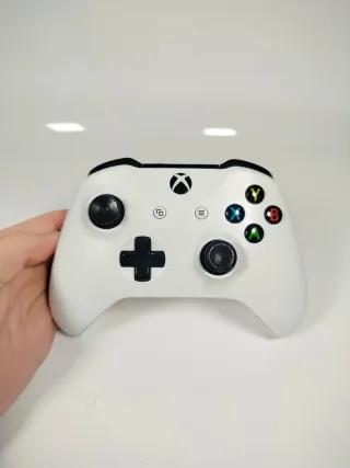 Xbox One S Console Bianca + 2 Controller