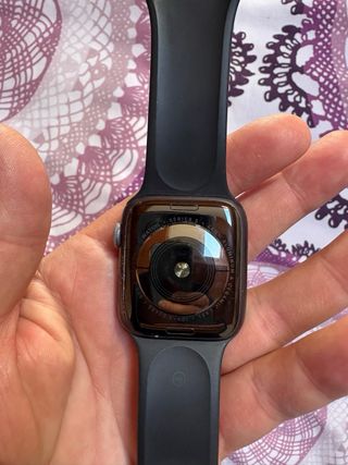 iPhone 12 e Apple Watch Series 5 Nero