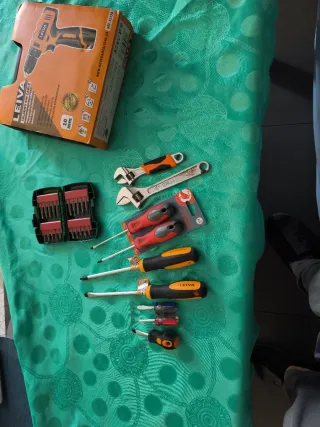 Taladro Inalámbrico Leiva + Cargador