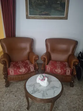 Pareja de Sillones Orejeros Vintage, Piel y Madera