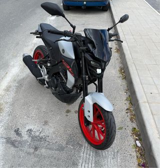 Yamaha MT-125 2020 Gris/Rojo
