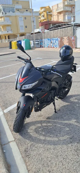 Aprilia Tuono 125