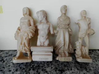 25 Statuette in resina, set di figure antiche