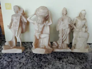 25 Statuette in resina, set di figure antiche