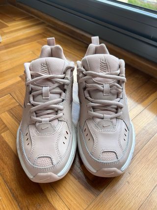 Zapatillas Nike beige/rosa talla 38