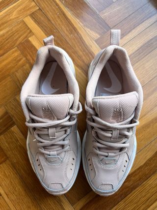 Zapatillas Nike beige/rosa talla 38
