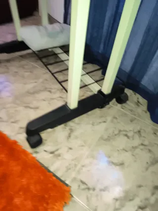 Mesa escritorio con ruedas