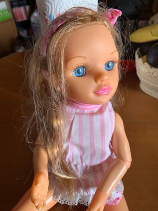 Bellissima bambola vintage anni '90  46 cm