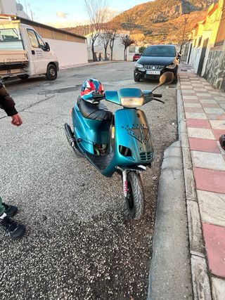 Piaggio Zip Agua