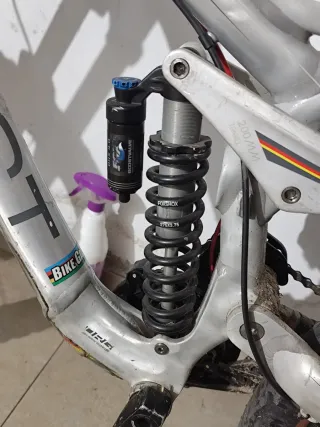 Bicicleta de Descenso DH