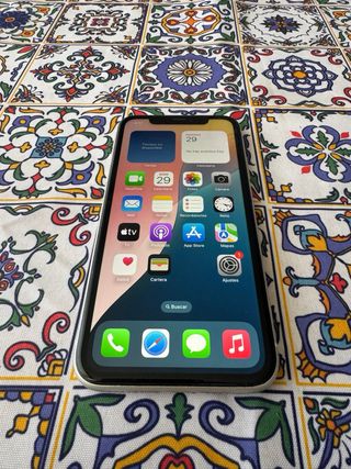 iPhone 11 Batería 81%