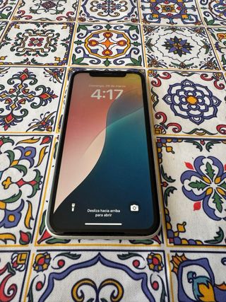 iPhone 11 Batería 81%