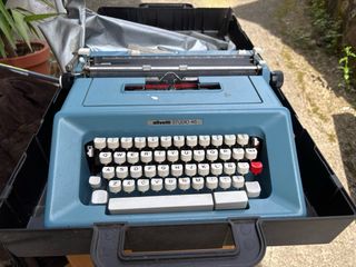 Máquina de escribir Olivetti