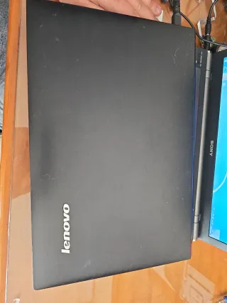 Portátil Lenovo B50-45 leer bien